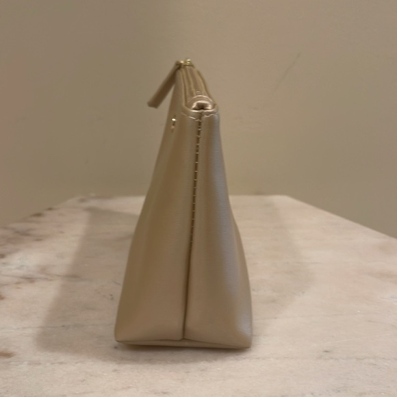 Bvlgari metallic gold faux leather cosmetics bag - Picture 3 of 12